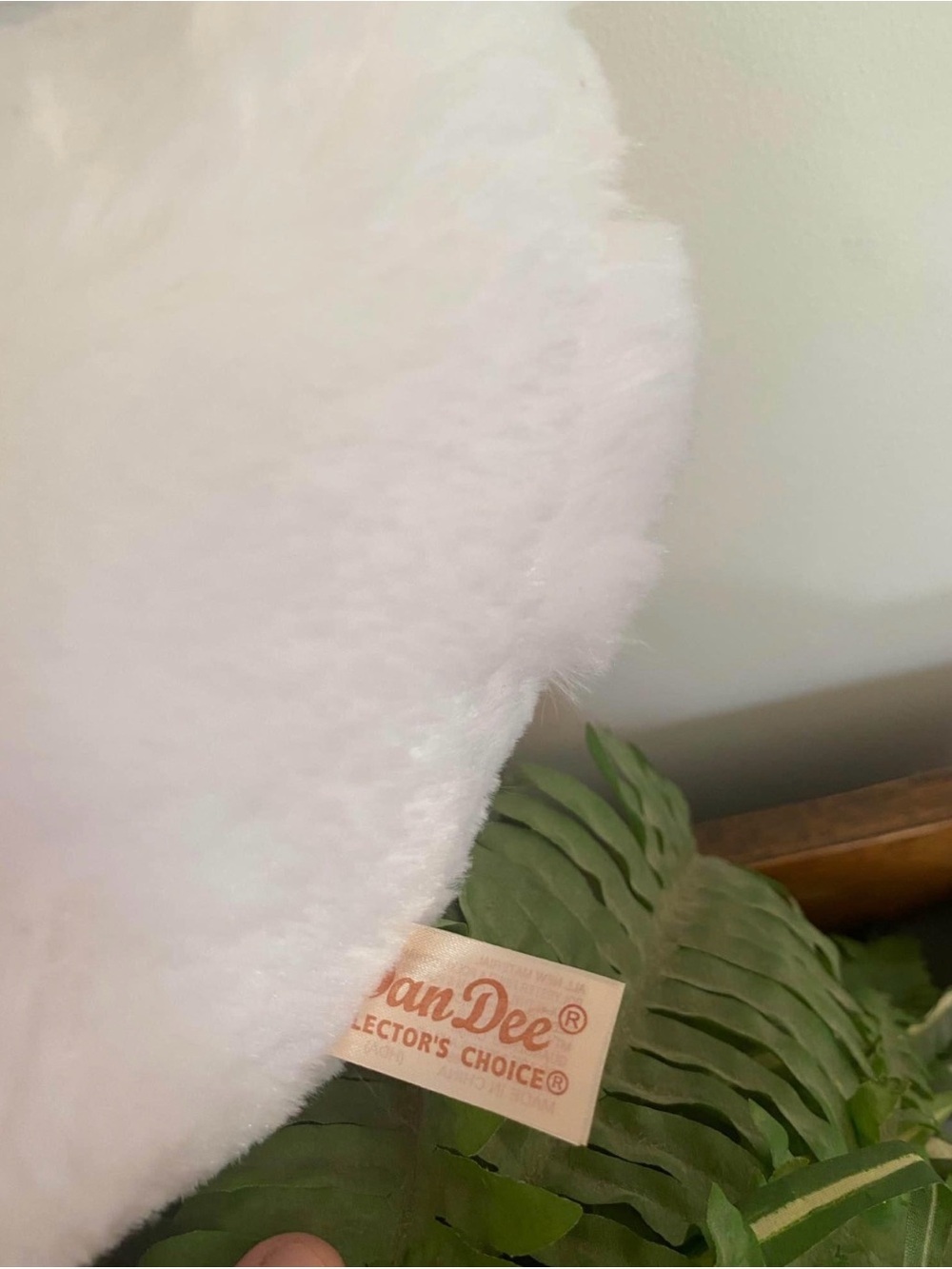 New Dander Plush Swan - Picture 6 of 9
